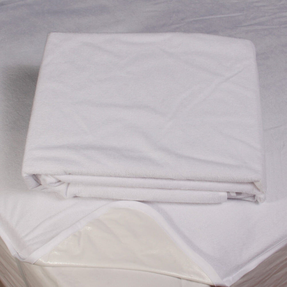 🎁 Cubre Colchón Waterproof Terry King 2.5 Plazas Blanco (100% off)